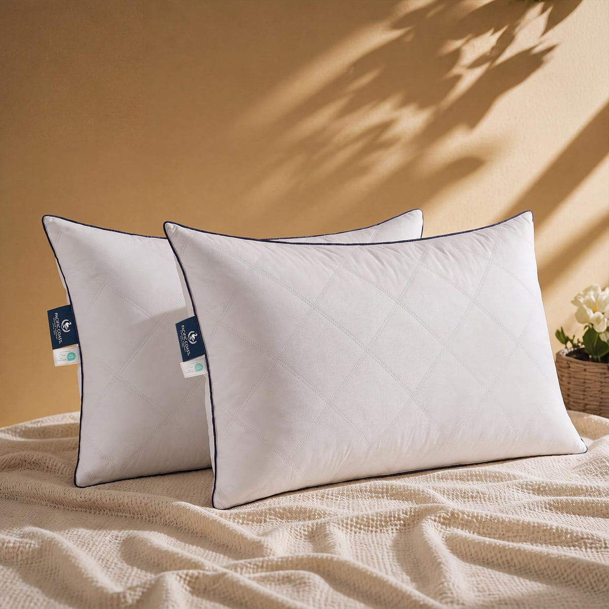Pacific Coast Almohadas prémium de plumas de ganso y plumón tamaño Queen, paquete de 2, colección de calidad de hotel, almohada de firmeza media para personas que duermen de lado y espalda