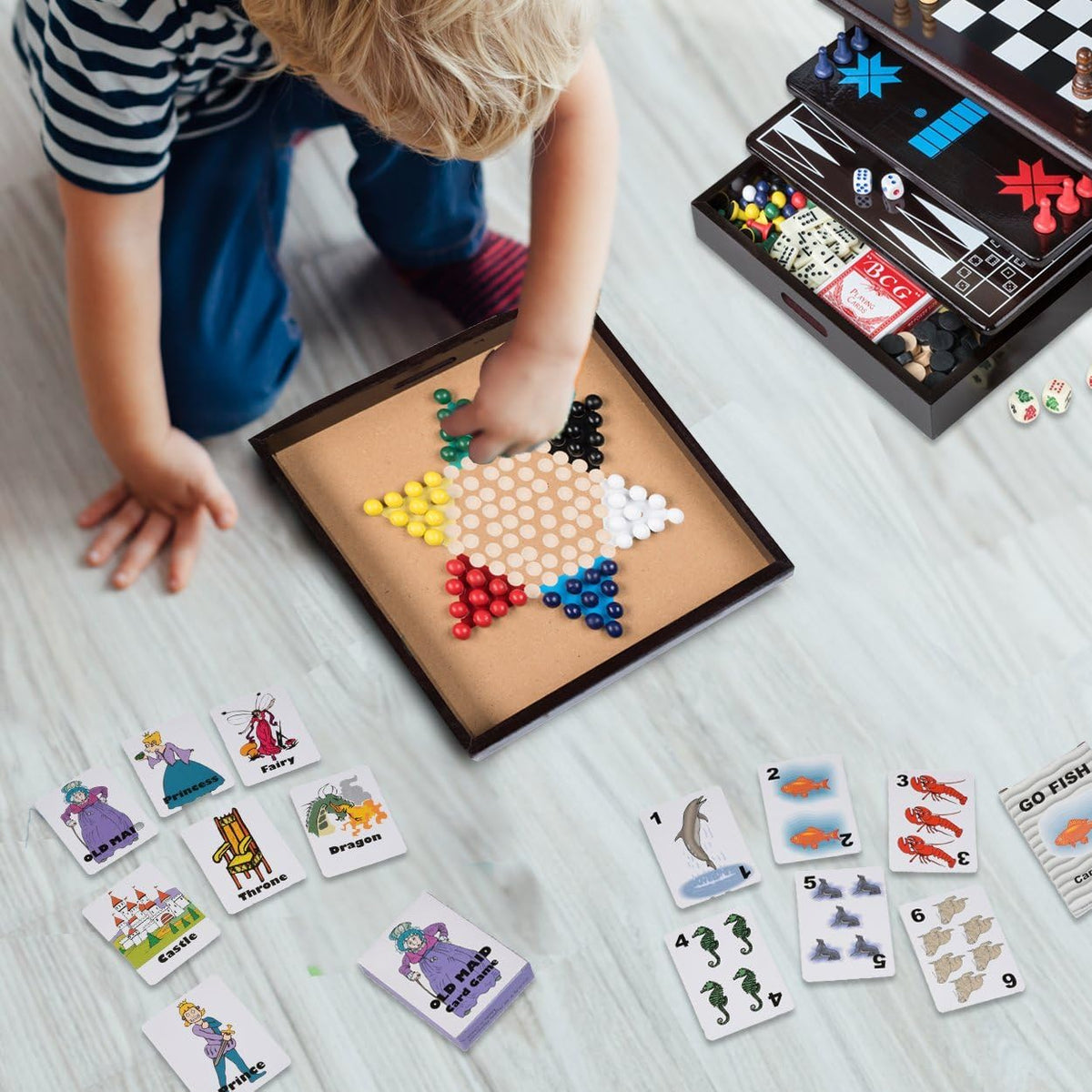 Juego de mesa 15 en 1, tablero con detalles en madera, juego con cajón de almacenamiento, juegos: damas, ajedrez, damas, parcheesi chino, tictactoe, solitario, serpientes y escaleras, mancala, backgammon, dados, juego de cartas de póquer, Dominos y otros