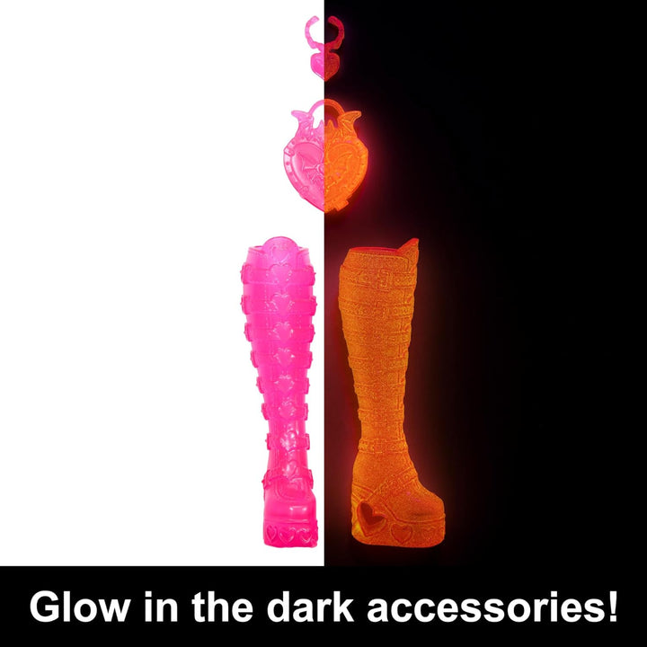 Monster High Skulltimate Secrets Neon Frights Muñeca y Accesorios,...