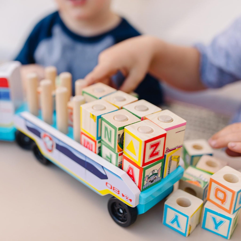 Melissa & Doug Camión de Bloques de Madera ABC de la Patrulla Canina (33 piezas)