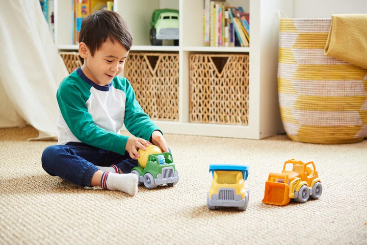 Green Toys Vehículo de construcción incluye cuchara, volquete, mezc...