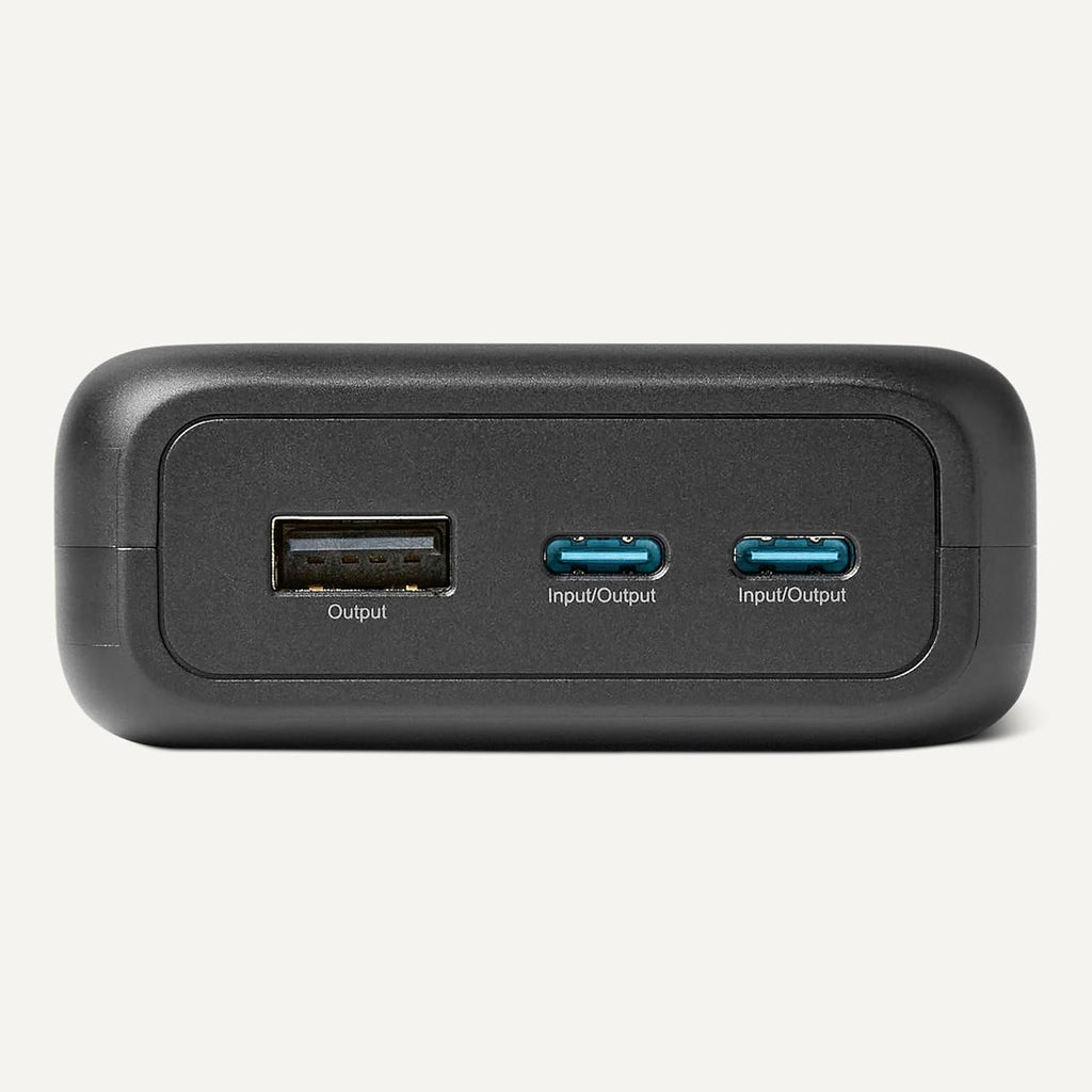 Amazon Basics Cargador portátil de alta capacidad con salida de 3 p...