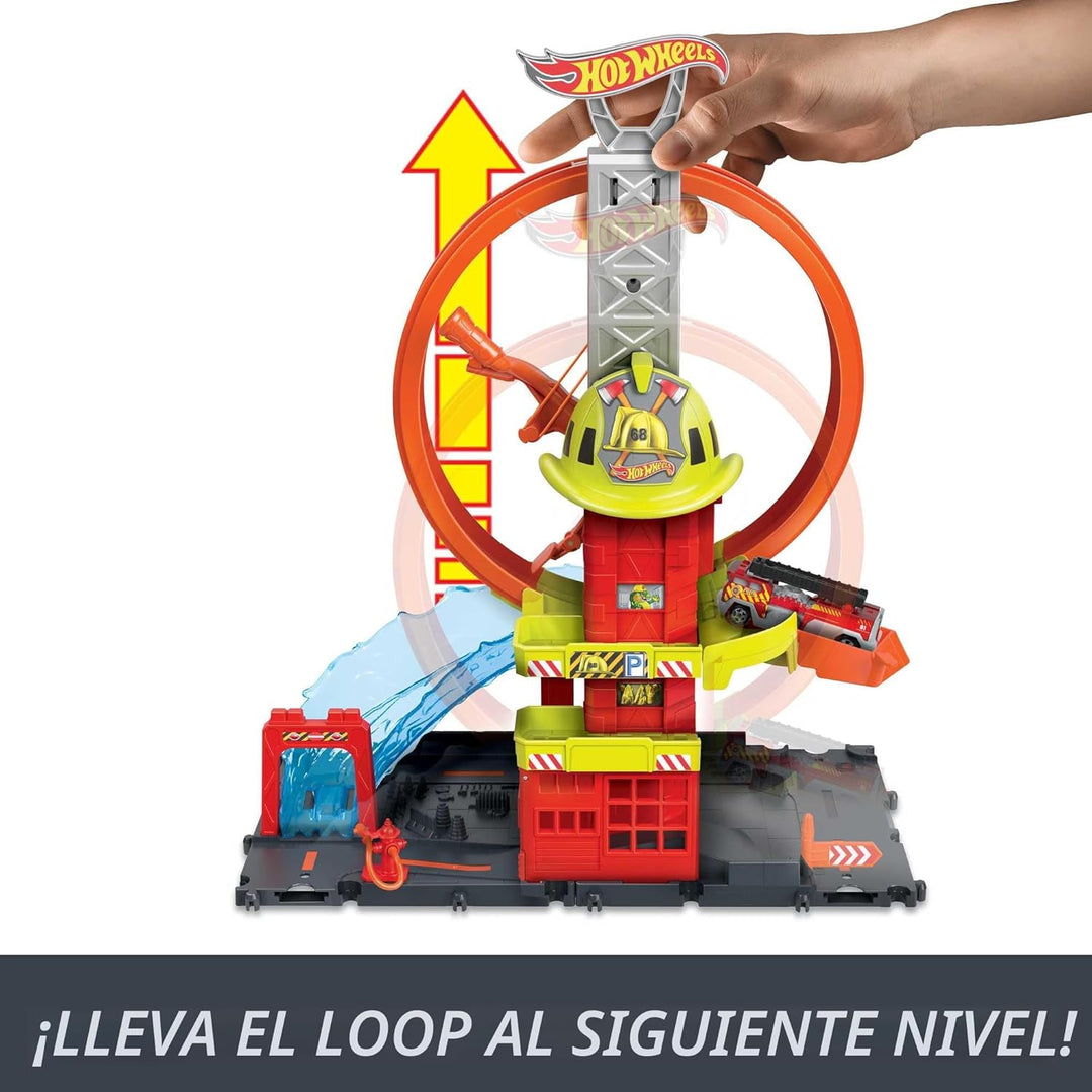 Hot Wheels City con 1 coche de juguete, ascensor impulsado por niño...