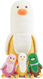 PEACH CAT Peluche de pato plátano con diseño de banana 1 mamá 19.7" Animal de peluche de pato con 3 lindos bebés dentro, juego de 4 piezas de peluches para regalos para niñas y niños