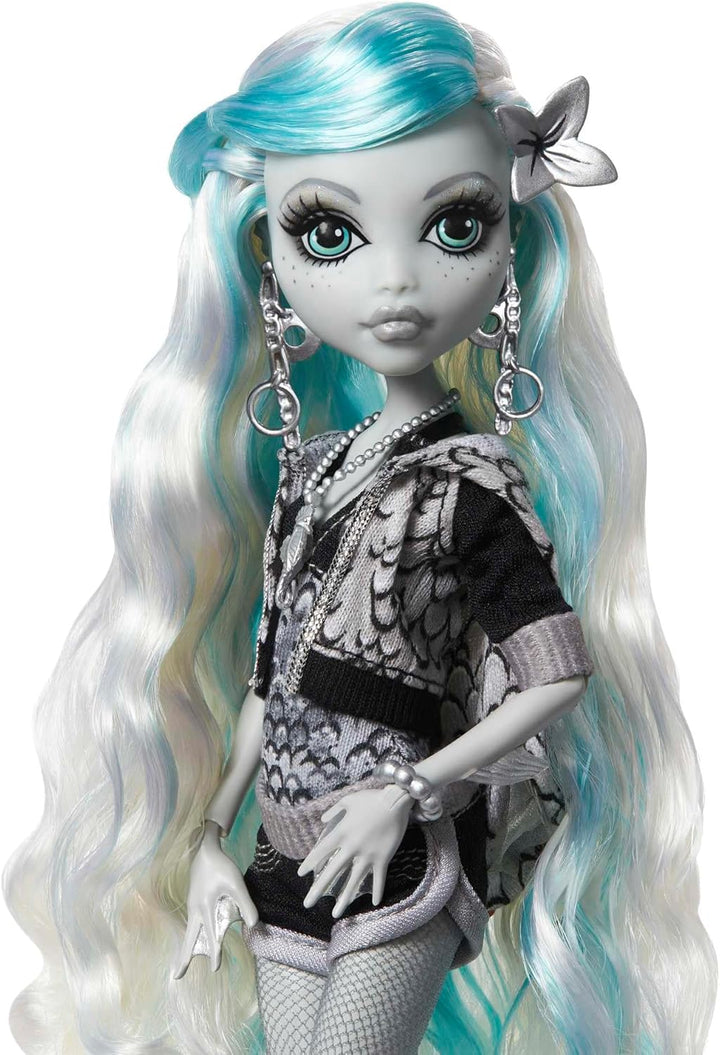 Muñeca Monster High, Lagoona Blue en Blanco y Negro, Reel Drama Col...