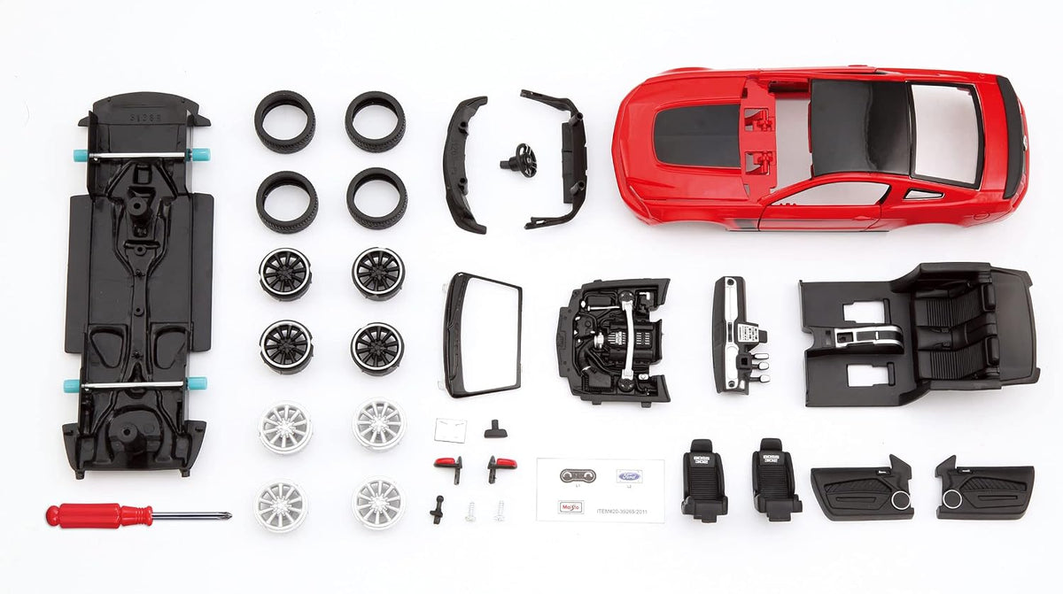 Maisto Línea de montaje a escala 1:24 2012 Ford Mustang Boss 302 Kit de modelo fundido a presión (los colores pueden variar)