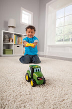 Tomy John Deere - Juguete de tractor Johnny con control remoto, color verde
