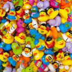 Arttyma Patos de Goma a Granel, Surtido de Patitos para Flotar en Jeeps, Juguetes de Baño de Patos para Favores de Fiesta (Paquete de 100)
