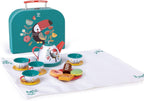 Hape Juego de té para niñas y niños pequeños, juego de fiesta de té de lata de 18 piezas con funda de transporte de tucán, tetera de juguete, galletas de comida y paño de picnic