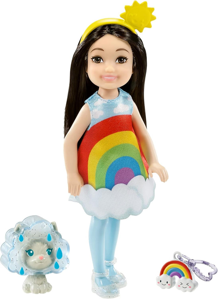 Muñeca Barbie Chelsea, muñeca morena de 6 pulgadas con cinta para e...