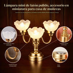Lámpara TOYANDONA Candelabro de casa de muñecas a escala 1/12, pantalla de flores, lámpara de techo para casa de muñecas, luces en miniatura, funciona con pilas, para decoración de accesorios de casa de