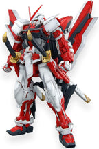 Figura de acción Bandai Hobby de Gundam Astray Red Frame (MG), escala 1/100