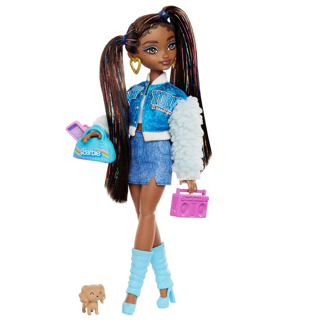 Set de juego Barbie Dream Besties, muñeca posable Brooklyn con cabe...