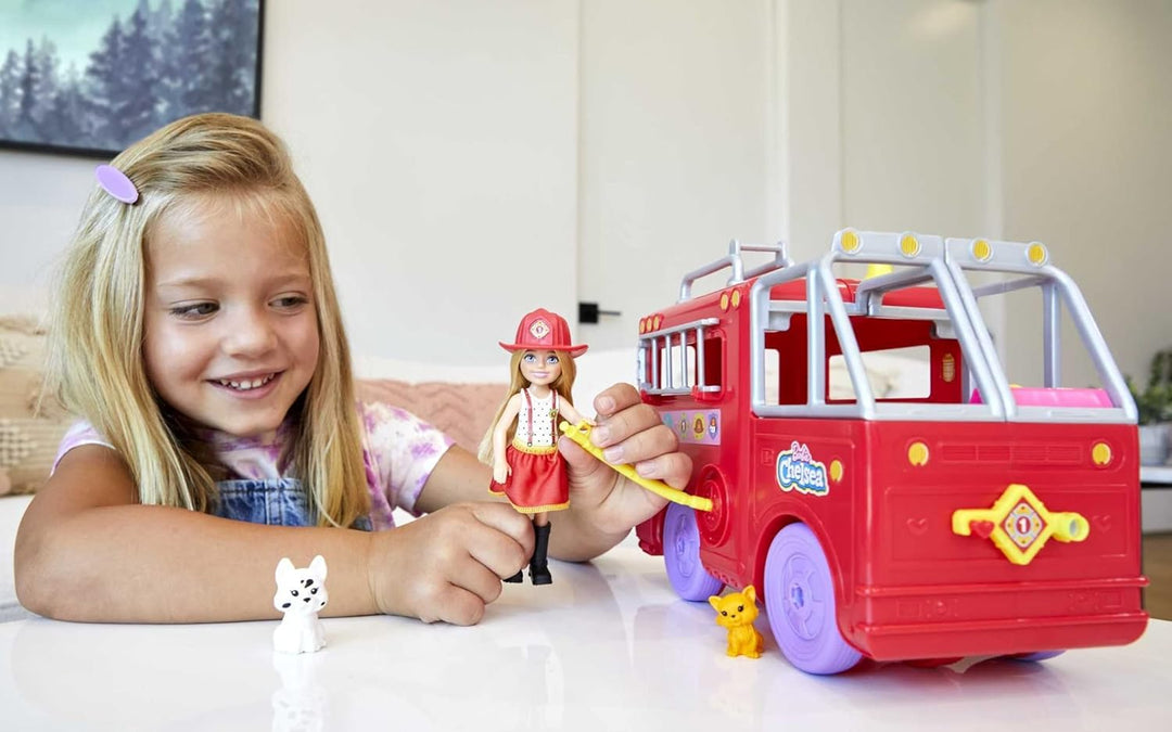Barbie Chelsea Can Be - Juego de camión de bomberos con muñeca pequ...