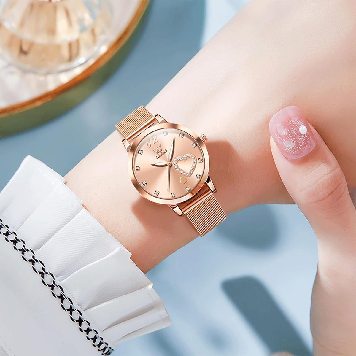 OLEVS Reloj de muñeca pequeño en tono oro rosa para mujer, lindo dial de números arábigos con corazón de diamante, pulsera de malla impermeable a la moda, vestido analógico para mujer