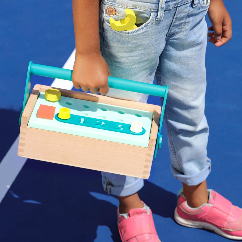 B. toys Caja de herramientas de juego de simulación, kit Fix 'n' Play, 25