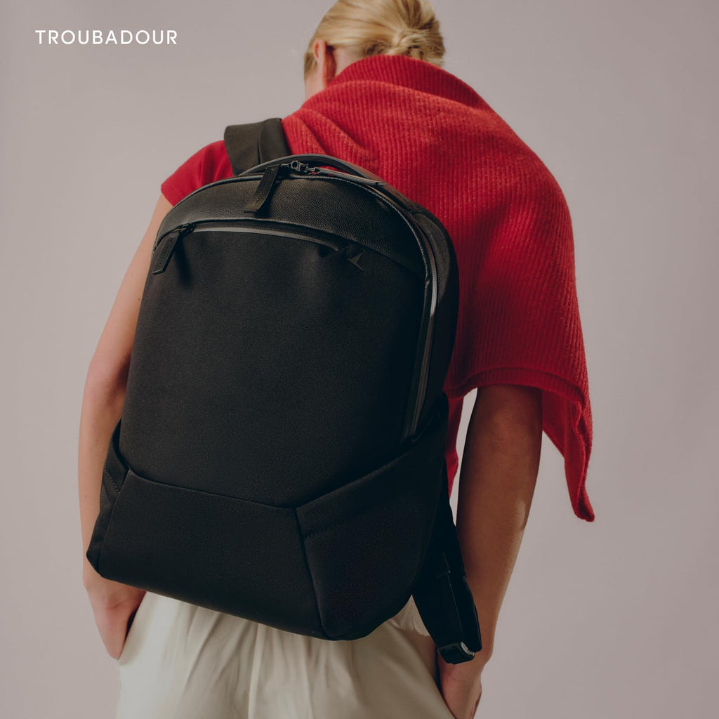 Mochila para portátil Troubadour Apex 4.0 | 22L | Negro