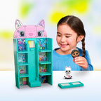 Tile Town Gabby's Dollhouse - Juego de 35 piezas de azulejos magnéticos interactivos, incluye figuras de patas Gabby y Pandy, azulejos de acción