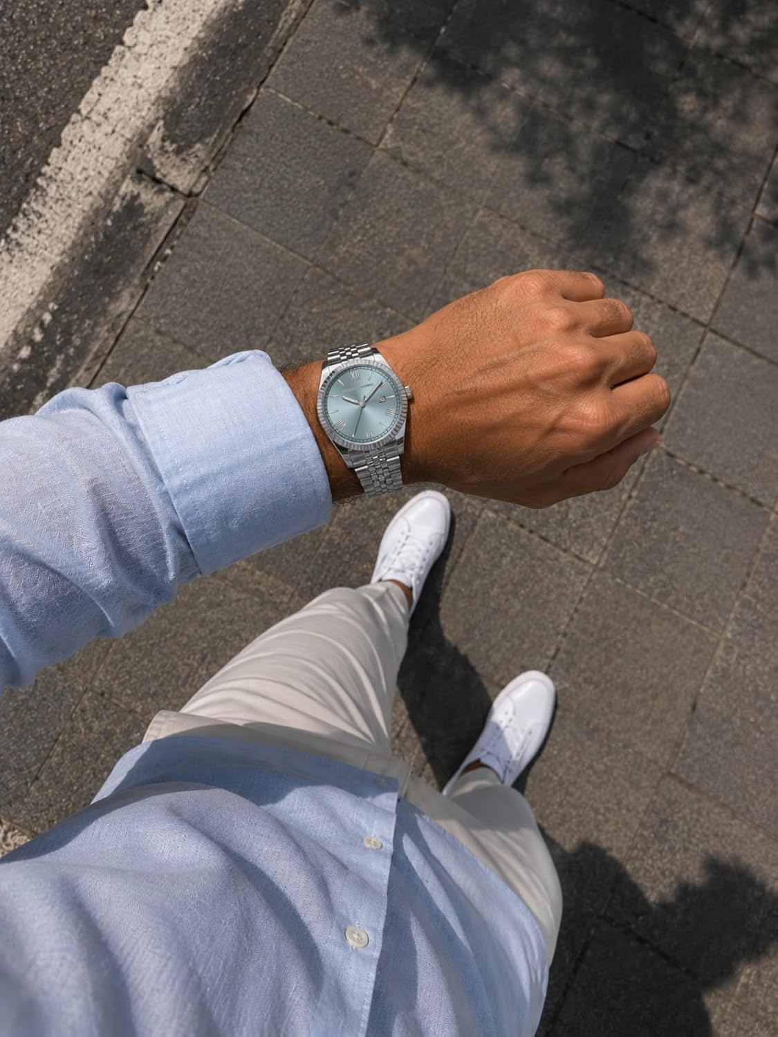 Roberto Marino Reloj de lujo para hombre, acero inoxidable dorado, cuarzo japonés, esfera azul, resistente al agua 3 ATM
