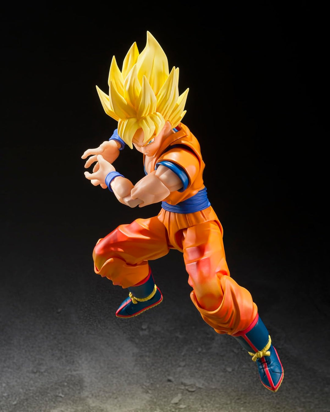 TAMASHII NATIONS - Dragon Ball Z - Super Saiyan Son Goku (Los Juego...
