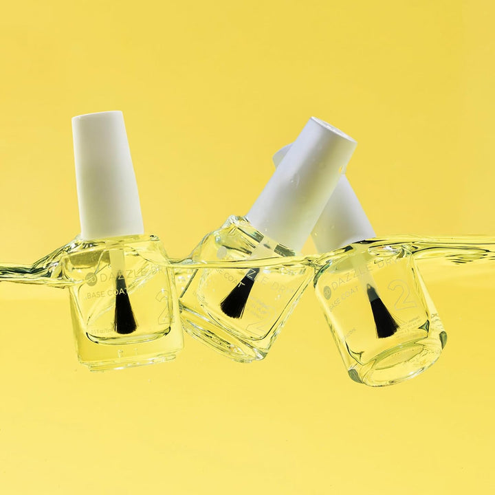 Dazzle Dry Capa base \u2013 Paso 2 \u2013 Una capa transparente de...