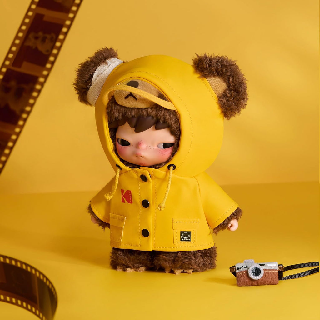 POP MART Hirono × Kodak Click Bear - Colgante de peluche