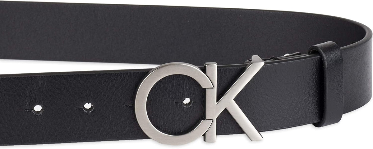 Calvin Klein Cinturón con hebilla recortada con monograma CK para h...