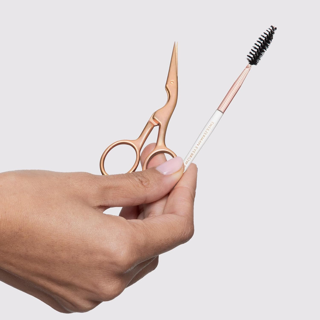 Tweezerman Tijera de cejas y cepillo de cejas de oro rosa