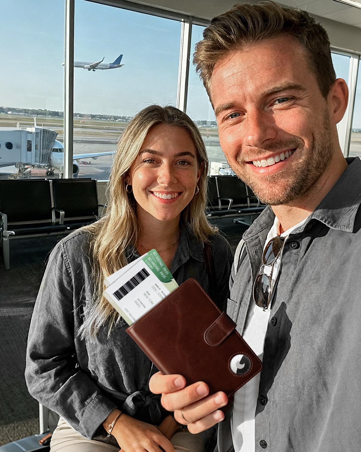Soporte para pasaporte para viaje: funda de pasaporte de cuero de grano completo con soporte para Airtag hebilla magnética para hombres - Billetera plegable con bloqueo RFID para billete aéreo
