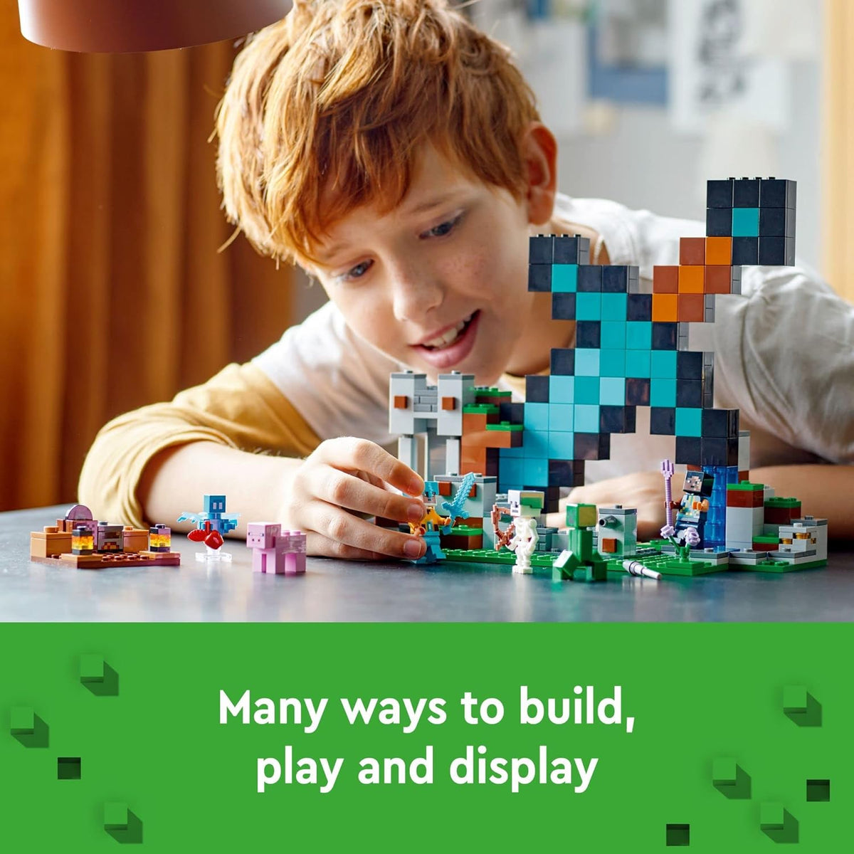 LEGO Minecraft The Sword Outpost 21244 - Juguete de