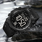 XCZAP Reloj deportivo digital negro para hombre, reloj táctico militar de cara grande, resistente al agua 5ATM, retroiluminación LED, alarma, cronómetro, doble hora
