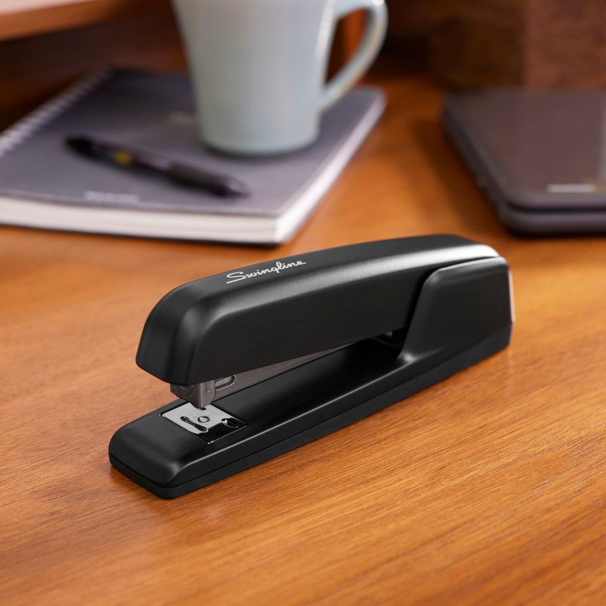 Swingline - Engrapadora, capacidad para 30 hojas, engrapadora 747 Business, sin atascos, metal, negro mate (S7074742)