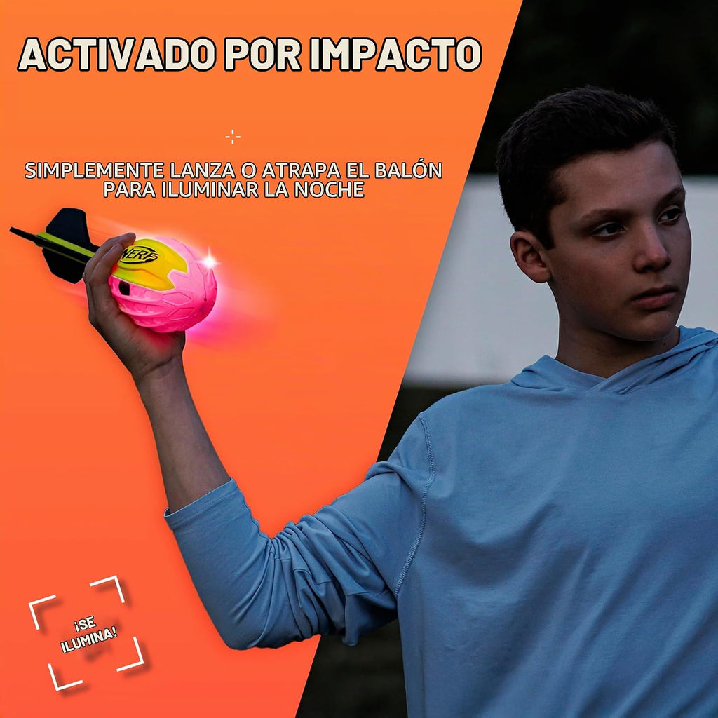 Nerf Lightstrike Vortex Balón de espuma - Balón LED de vórtice suave que cambia de color para lanzamientos de larga distancia - Activado por impacto - Baterías incluidas