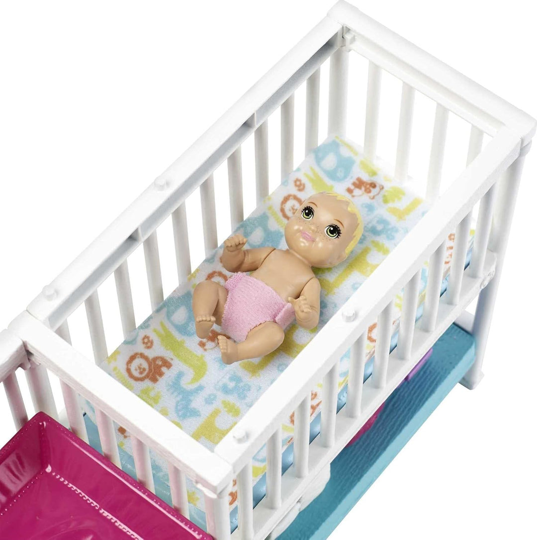 Muñecas y juego de Barbie Skipper Babysitters Inc, guardería para t...