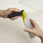 Joseph Joseph Rallador giratorio 2 en 1 con mango ajustable, curso extra y fino, verde