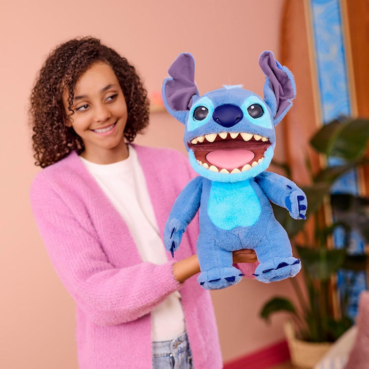 Wow! Stuff Disney Stitch Puppetronic de RealFX | ¡Se ve, siente y s...