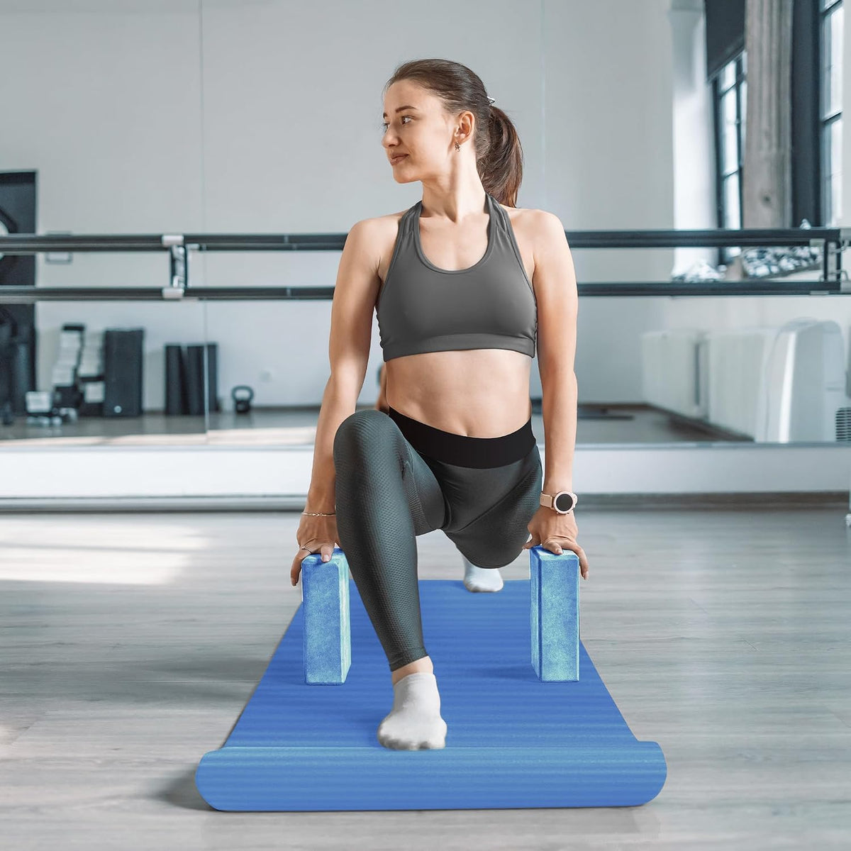 BalanceFrom 7-Piece Yoga Set con 71x24x0.5 Inches Extra Thick Mat y Carrying Sling – Includes 2 Blocks, Stretch Strap, 2 Towels, y Knee Pad para Home, Studio, y Gym Workouts