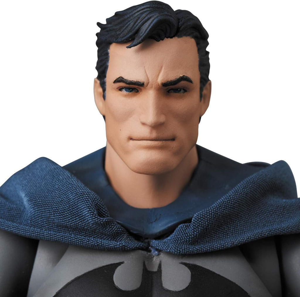 DC Comics: Batman Hush Mafex figura de acción