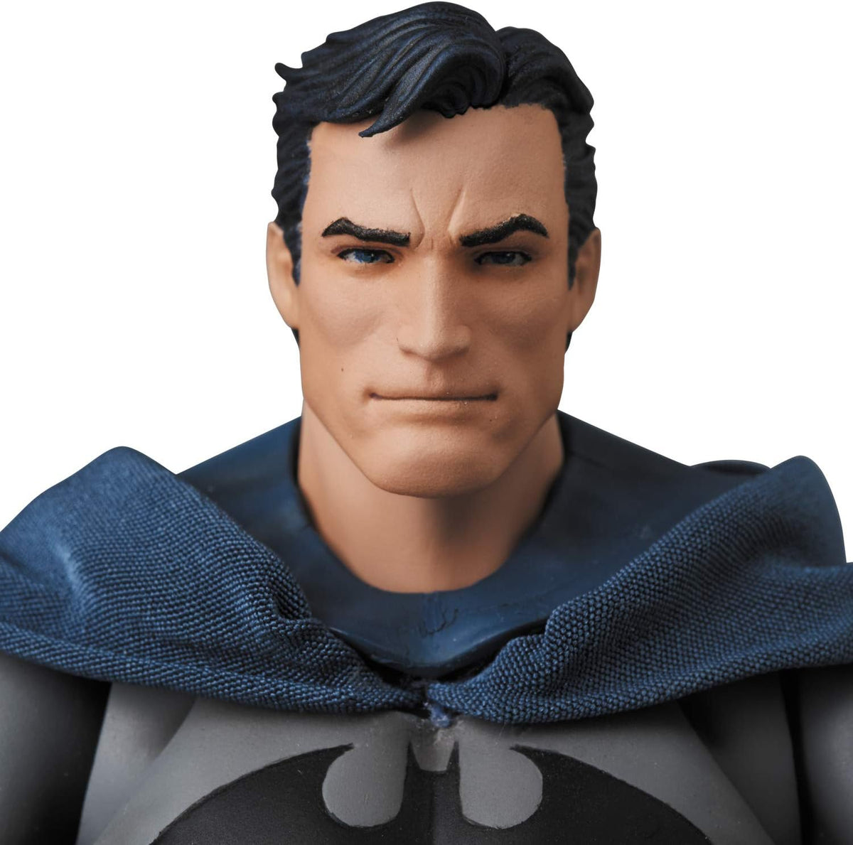 DC Comics: Batman Hush Mafex figura de acción