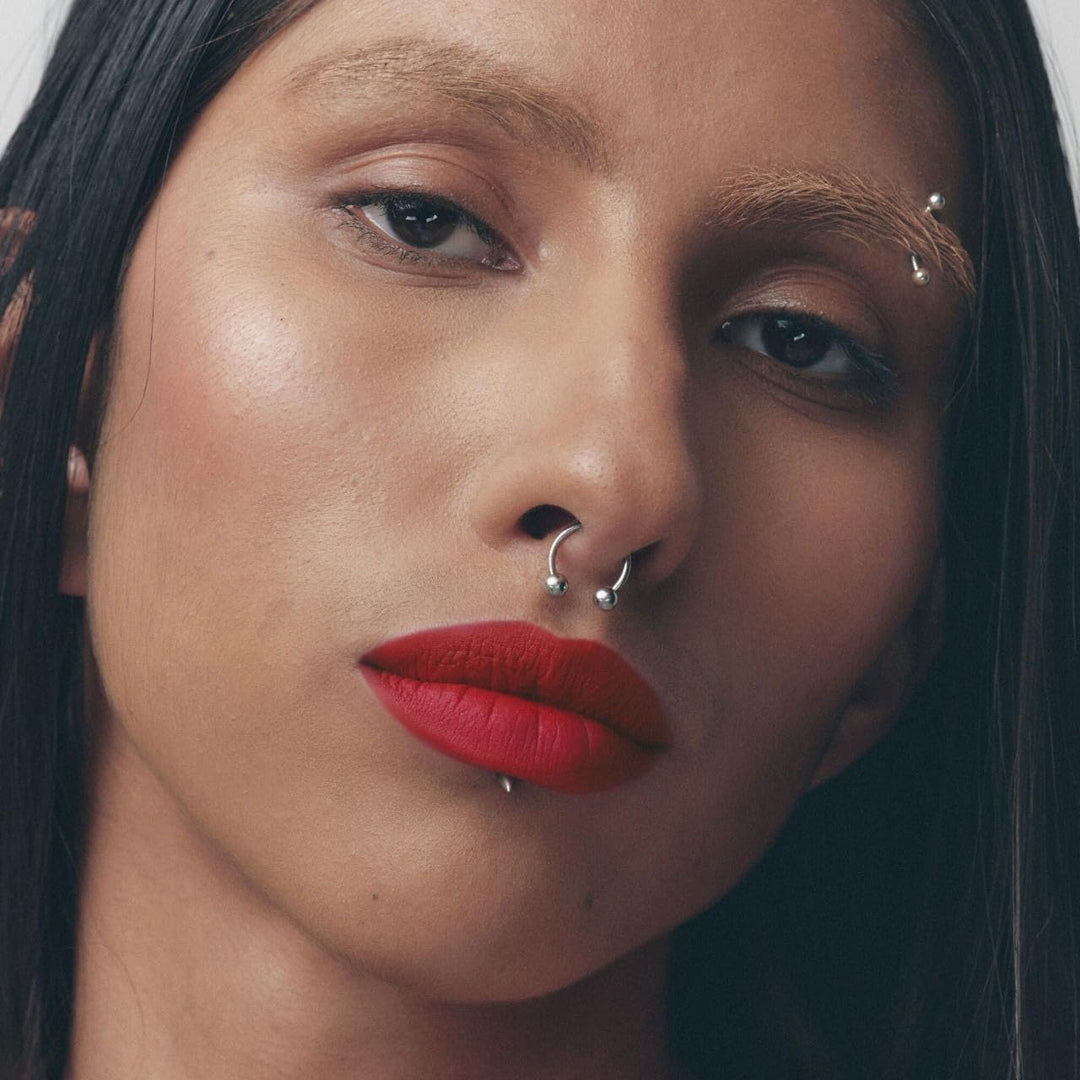 Lápiz labial líquido de terciopelo Fenty Icon