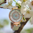 Relojes de Mujer Flor de Cerezo Reloj de Mujer Esfera de Madreperla Reloj de Dama con Correa de Cuero Forma de Pétalo Sakura Relojes de Flor de Cerezo para Mujeres Cristal de Zafiro para Durabilidad y