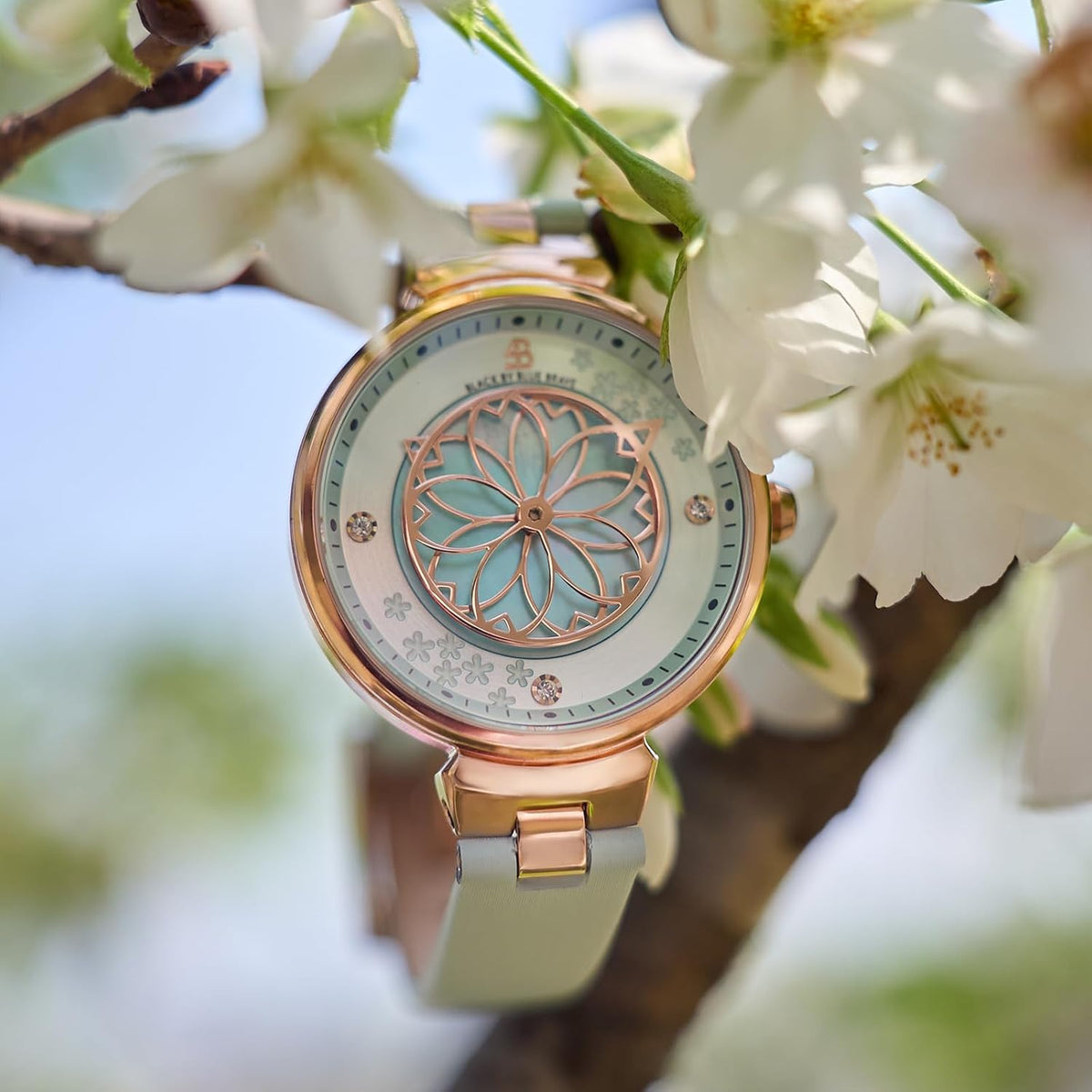 Relojes de Mujer Flor de Cerezo Reloj de Mujer Esfera de Madreperla Reloj de Dama con Correa de Cuero Forma de Pétalo Sakura Relojes de Flor de Cerezo para Mujeres Cristal de Zafiro para Durabilidad y