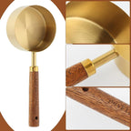Juego de tazas y cucharas medidoras doradas con mango de madera de acero inoxidable US Metric