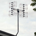 Antennas Direct Antena HDTV para exteriores Bowtie UHF de 8 elementos, multidireccional, rango de más de 70 millas, TV 4K 8K UHD NEXTGEN - con hardware de montaje para todo tipo de clima
