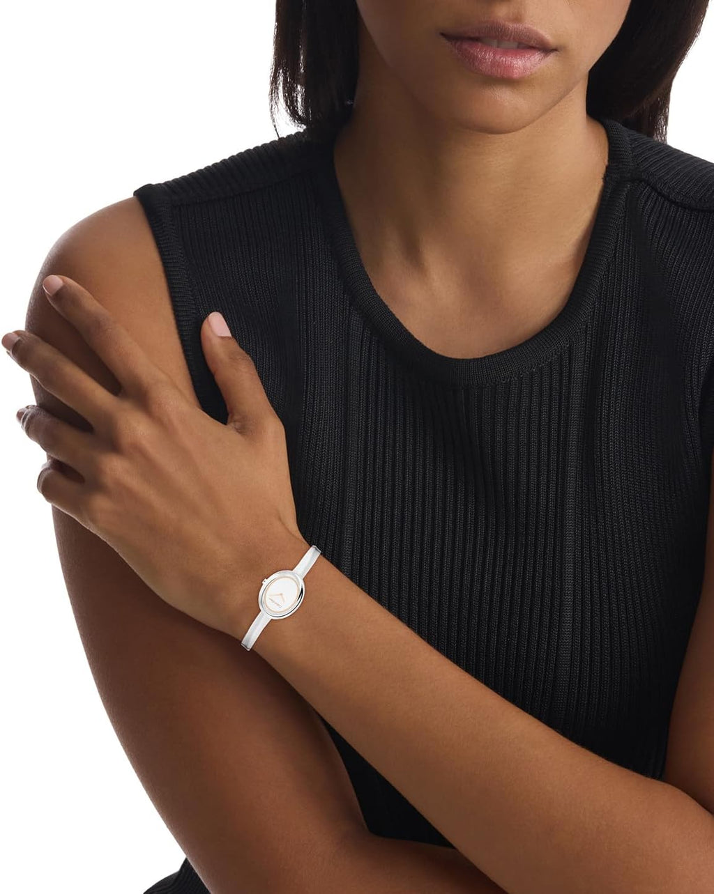Calvin Klein Reloj de mujer con bisel retorcido - 24mm 2H de cuarzo - Brazalete ajustable de acero inoxidable - Resistente al agua hasta 30 metros – Moda premium para todas las ocasiones - Regalo para