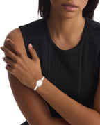 Calvin Klein Reloj de mujer con bisel retorcido - 24mm 2H de cuarzo - Brazalete ajustable de acero inoxidable - Resistente al agua hasta 30 metros – Moda premium para todas las ocasiones - Regalo para