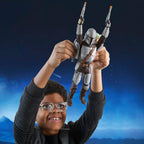 STAR WARS The Mandalorian & Grogu Bounty Blaster, figura de acción de 11 pulgadas con efectos de sonido, juguetes interactivos para niños y niñas a partir de 4 años