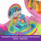 Polly Pocket x Care Bears Muñecas y Set de Juego con Auto de Juguete y Accesorios Temáticos, Juguete de Viaje, Compacto de Colaboración