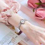 ROCOSJEWE S2020 Reloj de pulsera de lujo con diamantes para mujer, reloj de vestir plateado para mujer, reloj de pulsera de esfera natural con esfera de madreperla pequeña, movimiento de cuarzo, joyería de moda