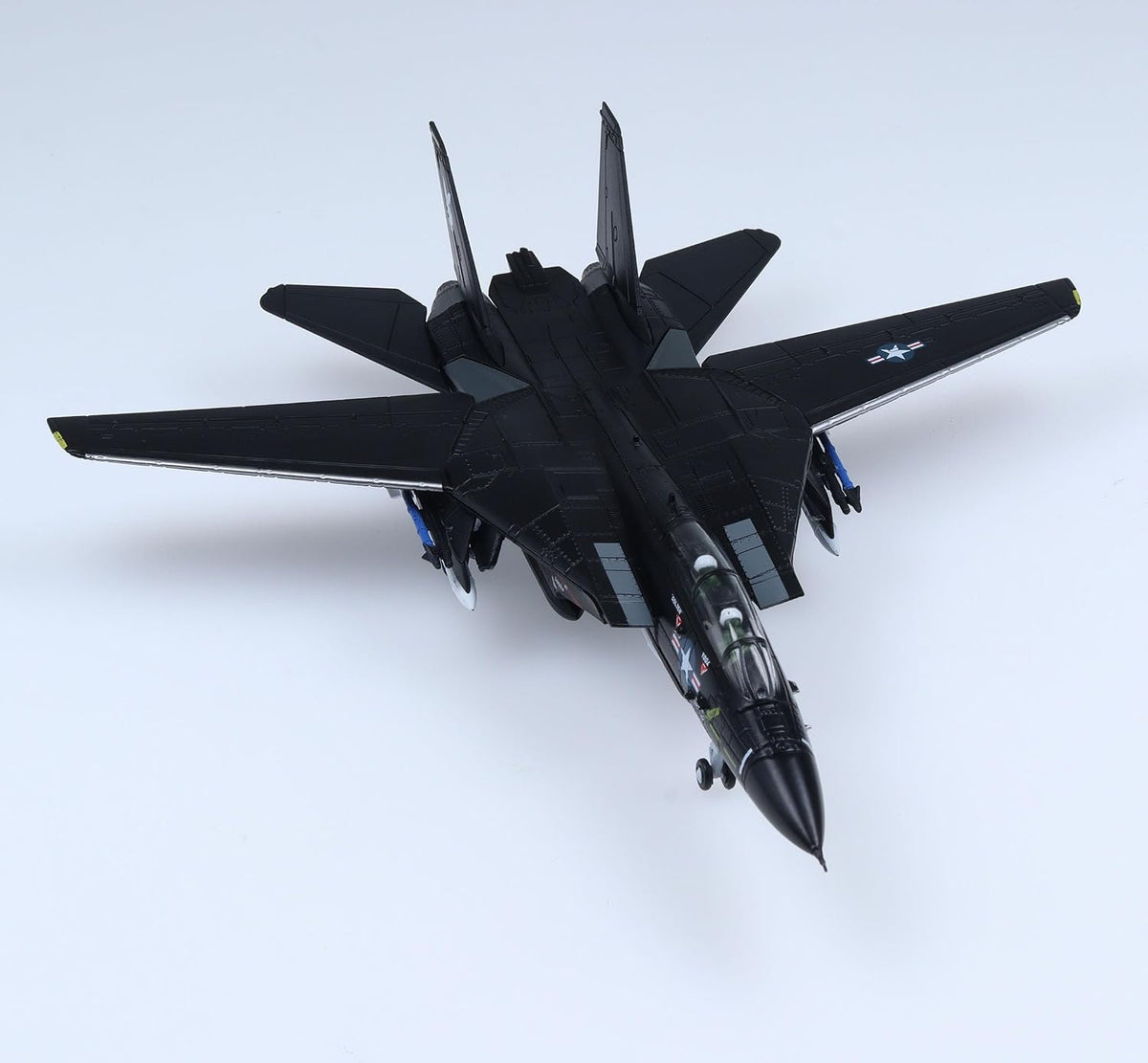 Grumman F-14 Tomcat VX-4 Modelo fundido a presión – 1/100 US Navy Fighter Jet, modelo de exhibición de metal preconstruido con soporte, regalo coleccionable para fanáticos de la aviación militar